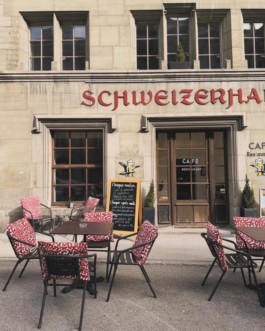 café, brasserie, restaurant, cuisine locale, brasserie, Fribourg, Schweizerhalle, traditionnel, authentique, ambiance chaleureuse